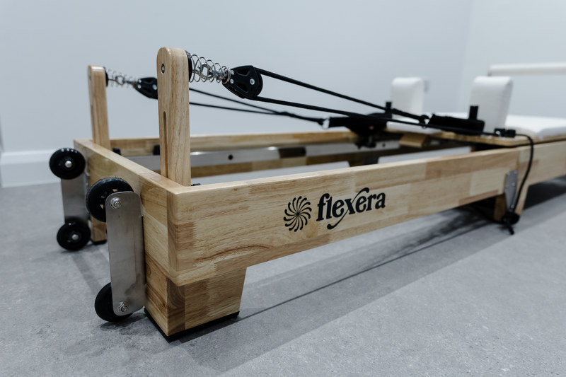 Reformer pilates equipment